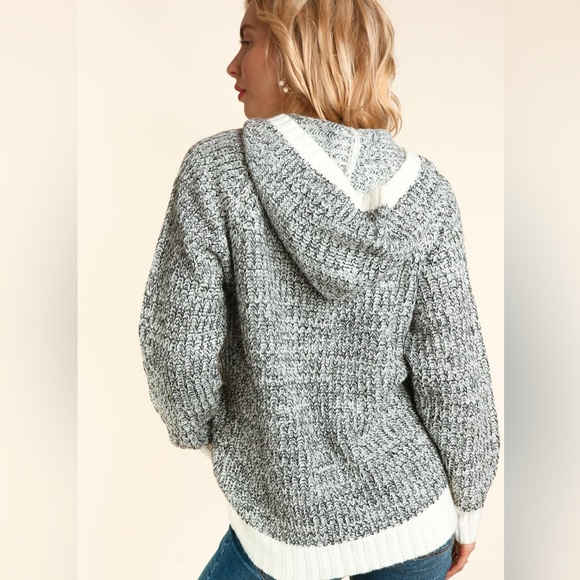 Women’s Charcoal & Ivory Two Tone Ribbed Hooded Tassel Drawstring Sweater - Picture 8 of 9